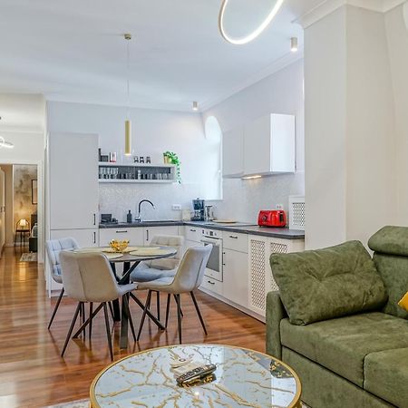 Charming 2Bdr Apt Downtown Apartamento Bucareste Exterior foto